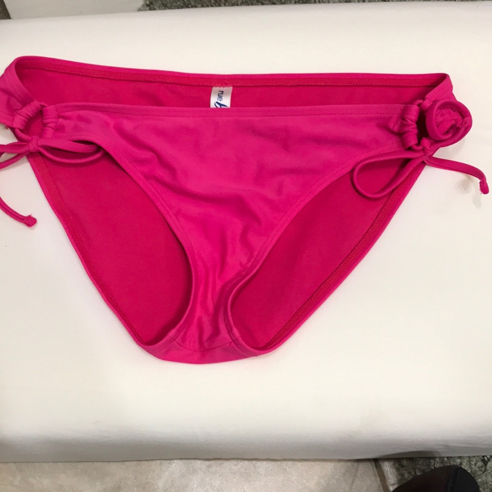 Rue 21 - pink bikini bottoms- size large